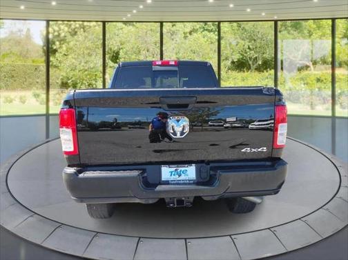 2021 RAM 2500 Tradesman Crew Cab 4x4 64' Box