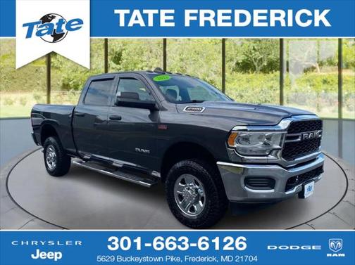 2022 RAM 2500 Tradesman Crew Cab 4x4 64' Box