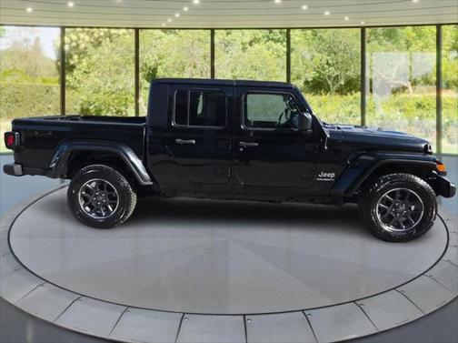 2023 Jeep Gladiator Overland 4x4