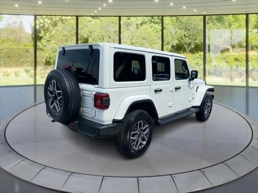2024 Jeep Wrangler 4-Door Sahara 4x4