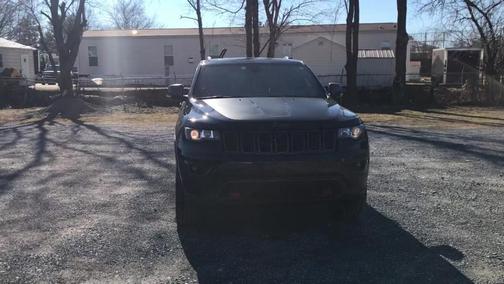 Photo 4 of 24 of 2020 Jeep Grand Cherokee Trailhawk