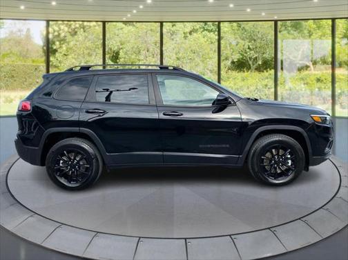 2023 Jeep Cherokee Altitude Lux 4x4