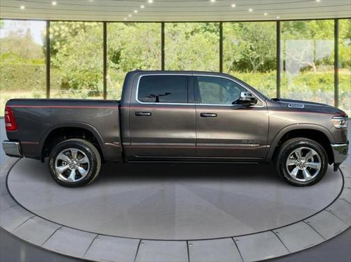 2022 RAM 1500 Limited Crew Cab 4x4 57' Box