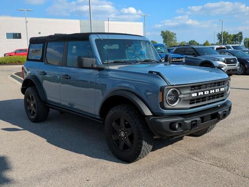 2023 Ford Bronco Black Diamond
