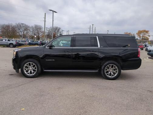 2020 GMC Yukon XL SLT