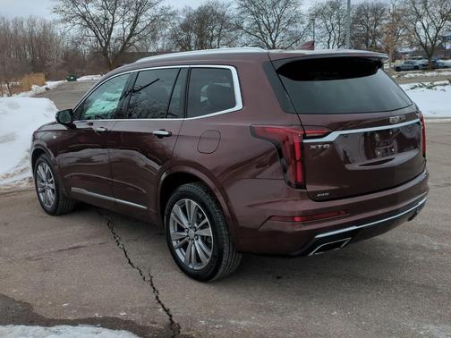 2022 Cadillac XT6 Premium Luxury AWD