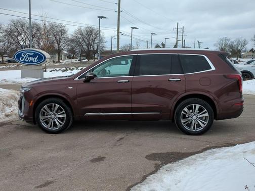 2022 Cadillac XT6 Premium Luxury AWD
