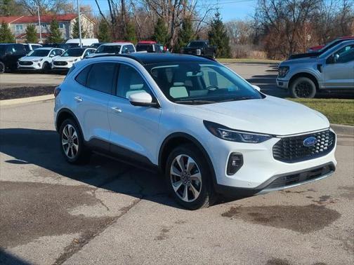 2025 Ford Escape Platinum