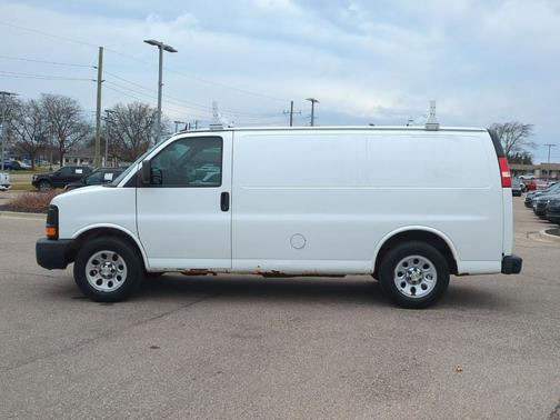 Summit White 2013 Chevrolet Express 1500 Work Van