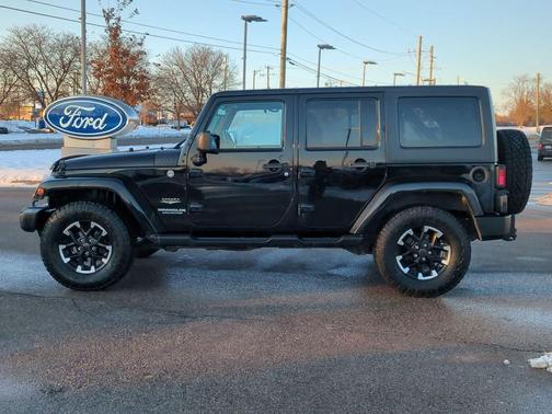 2013 Jeep Wrangler Unlimited Sahara