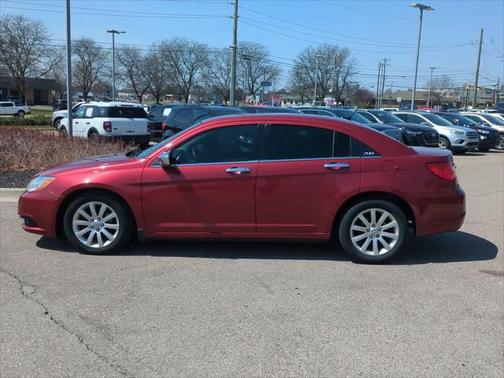 2013 Chrysler 200 Limited