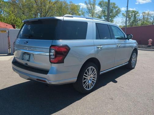 2024 Ford Expedition Platinum