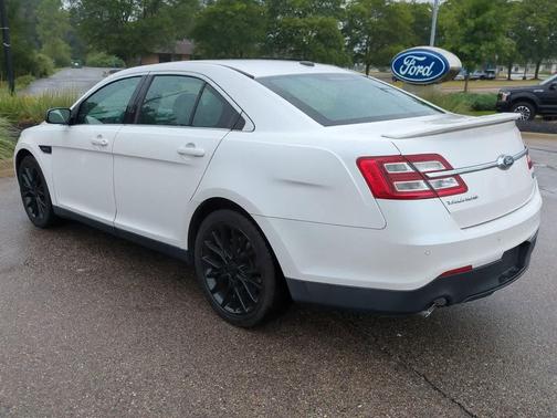 2017 Ford Taurus SHO