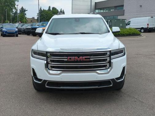 2022 GMC Acadia SLE