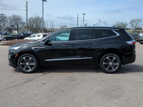 2022 Buick Enclave Essence