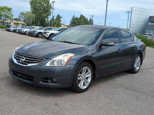 2010 Nissan Altima 3.5 SR