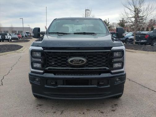 2025 Ford F-350 Lariat Super Duty