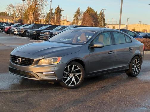 2017 Volvo S60 T5 Dynamic