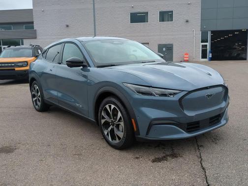 2024 Ford Mustang Mach-E Select