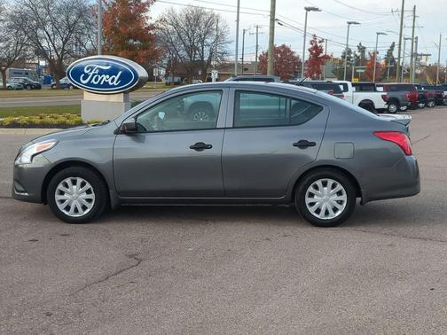 2017 Nissan Versa 1.6 S+