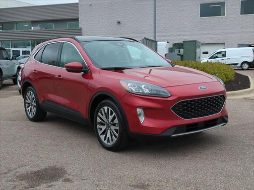 2020 Ford Escape Titanium Hybrid