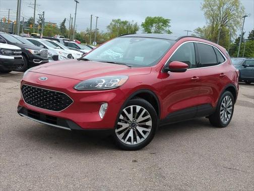 2020 Ford Escape Titanium Hybrid