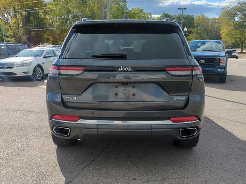 2022 Jeep Grand Cherokee Overland