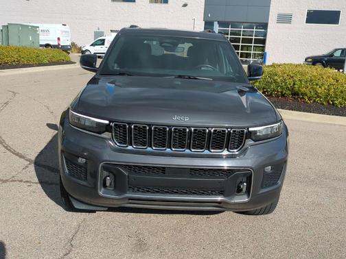2022 Jeep Grand Cherokee Overland