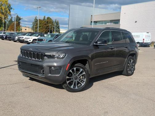 2022 Jeep Grand Cherokee Overland