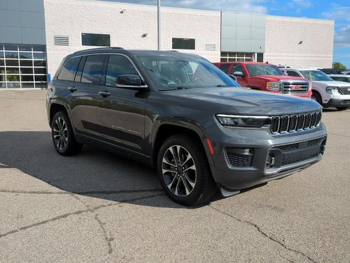 2022 Jeep Grand Cherokee Overland
