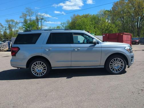 2024 Ford Expedition Platinum