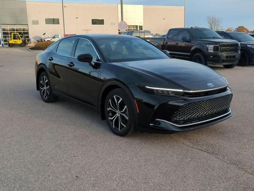 2024 Toyota Crown Limited