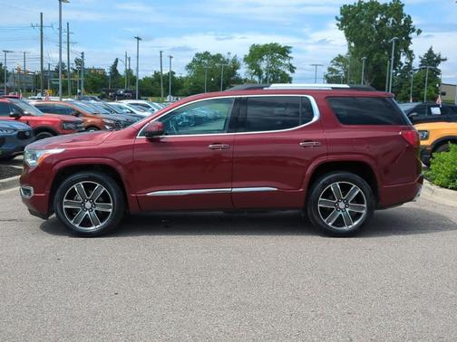 2017 GMC Acadia Denali