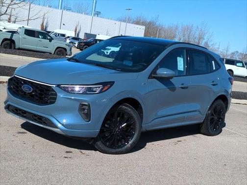 2025 Ford Escape ST-Line Elite