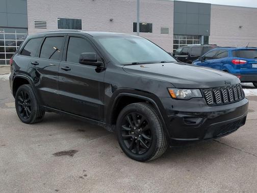 2020 Jeep Grand Cherokee Altitude