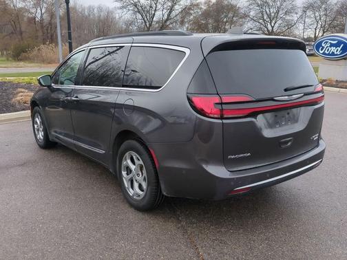 2022 Chrysler Pacifica Limited