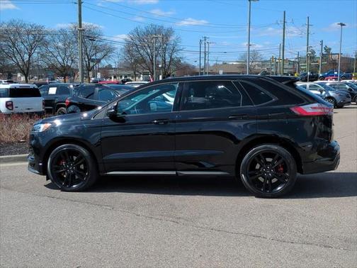 2022 Ford Edge ST