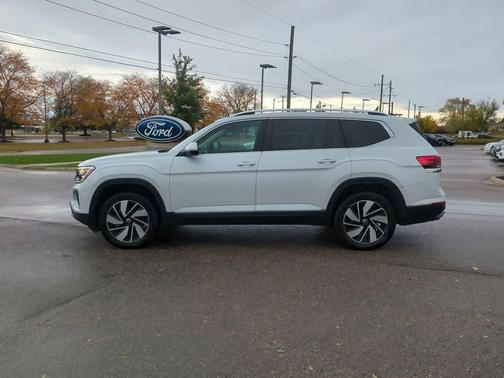 2024 Volkswagen Atlas 2.0T SEL
