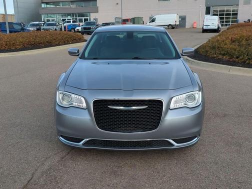 2015 Chrysler 300 Limited