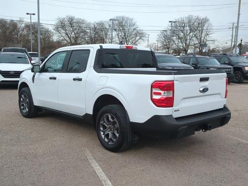 Oxford White 2022 Ford Maverick XLT