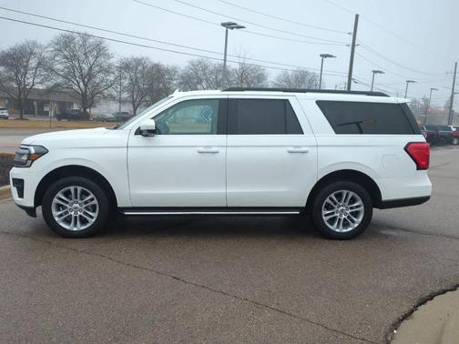2022 Ford Expedition Max XLT