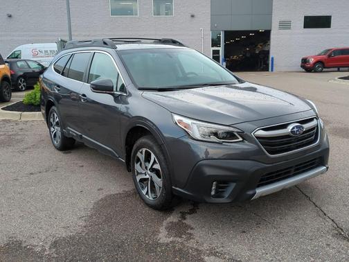 2022 Subaru Outback Limited XT