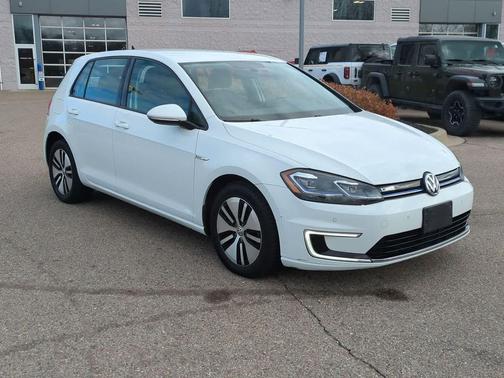 2017 Volkswagen e-Golf SEL Premium