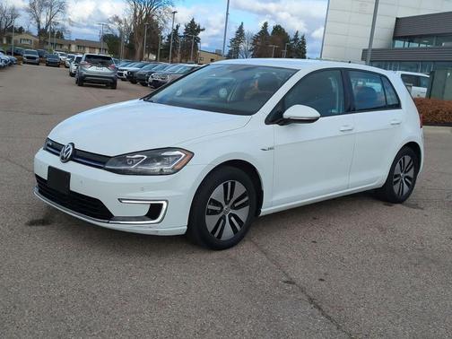 2017 Volkswagen e-Golf SEL Premium