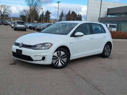 2017 Volkswagen e-Golf SEL Premium