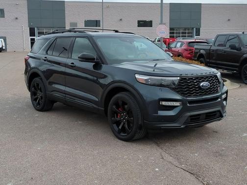 2022 Ford Explorer ST