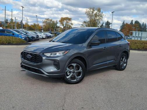 2024 Ford Escape ST-Line