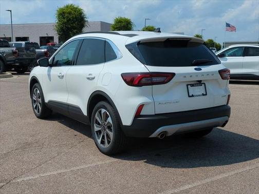 2025 Ford Escape Platinum