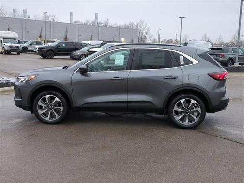 2025 Ford Escape Platinum