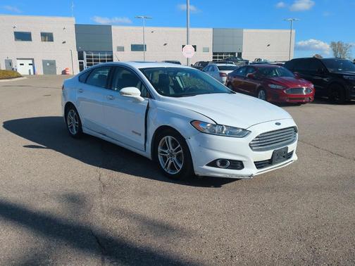 2016 Ford Fusion Hybrid Titanium